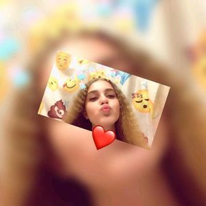 Meet your Posher, Myria